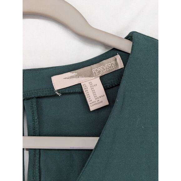Forever 21 Contemporary Sheath Dress XS Green VNeck Bell Sleeve Keyhole‎ Short - Picture 5 of 11